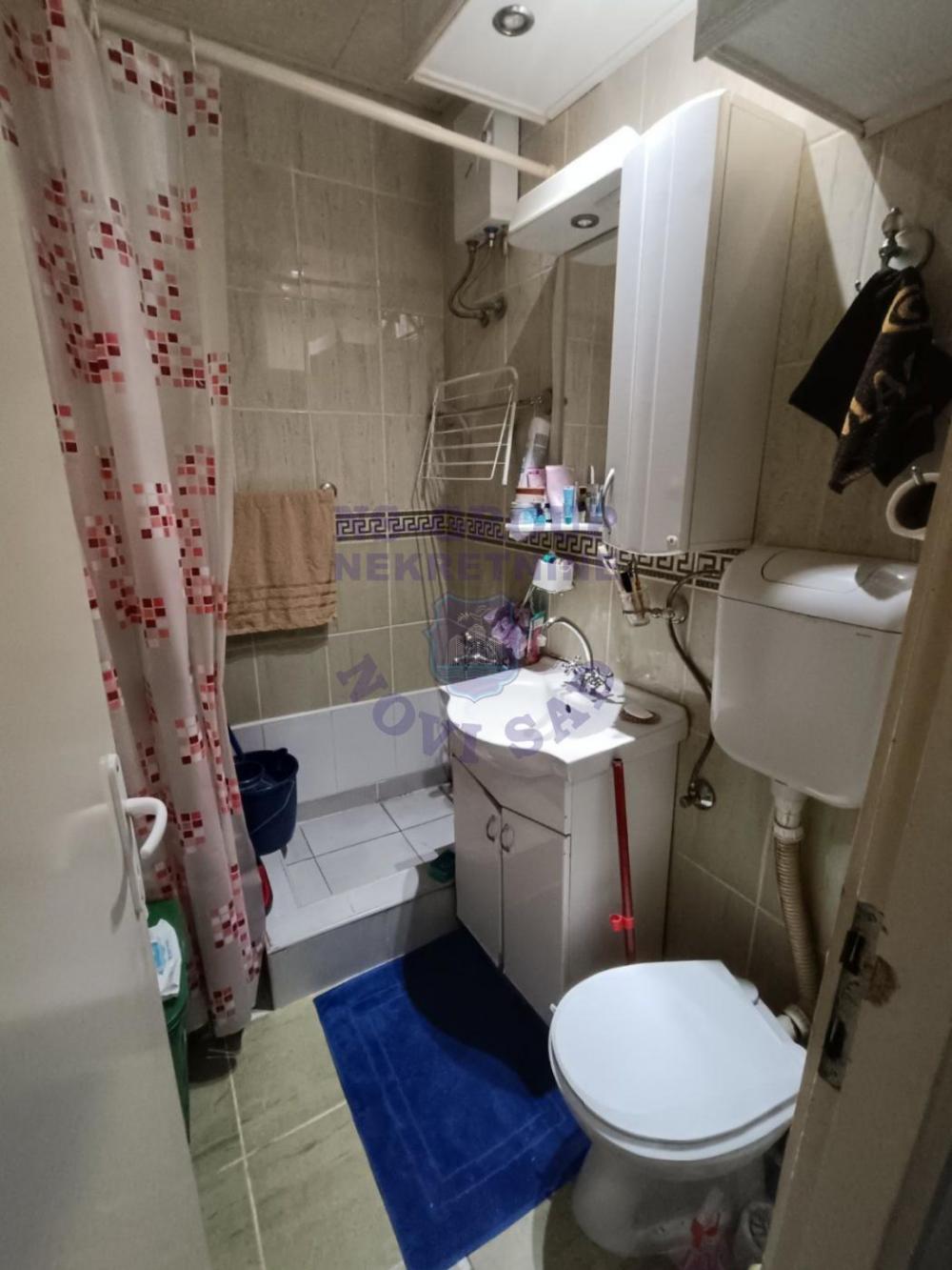 Slika 8 - Dvosoban, 57m2, Liman 1 Novi Sad, sa terasom, ima lift